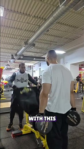 Gym Hack: Unlock Your Back Muscles with Isolation Row Super Set! #shorts