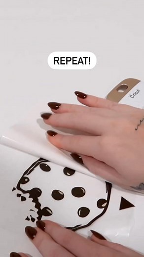 CRICUT LAYERING VINYL HACK 😎🤯 Do you struggle with layering SVG’s? Try this Cricut hack! Did you know about this? Comment if it helped and if you want to know the 2nd way to layer vinyl! ⬇️ follow 8SVG for more Cricut hacks, project tutorials, & tips 🤎 ⋒ ⋒ ⋒ ⋒ #amymakesthat #cricut #cricuttips #cricuthacks #cricutprojects #cricutprojectideas #cricutproject #cricutcreated #cricutcreations #cricutmaker3 #cricutdesignspace #cricuttutorial #cricutbeginner #cricutlayering #cricutlayers #cricutlaye