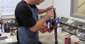 Video: How to Break In a Hydraulic Flat-Tappet Camshaft - OnAllCylinders