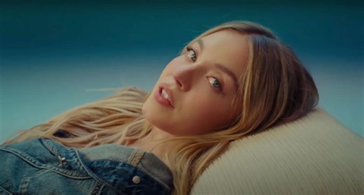 Aimee Lou Wood takes dig at fellow ‘White Lotus’ star Sydney Sweeney over American Eagle jeans ad