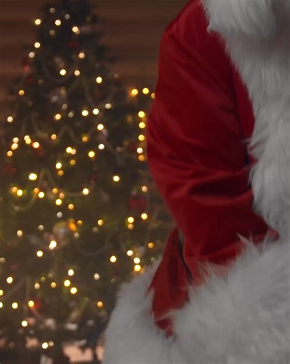 133 reactions · 6 comments | Smile with Santa at Woodland Mall! Reserve your spot for a photo with the big guy today. | Woodland Mall | Facebook