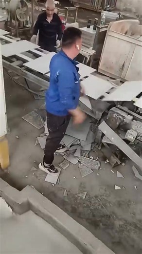 Final Quality Inspection of Ceramic Tiles - Good tools and machinery make work easy | Try It 2.0