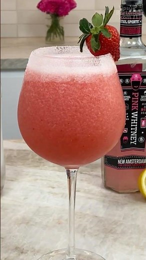 Strawberry Rum Vodka Pink Lemonade Slush #cocktail