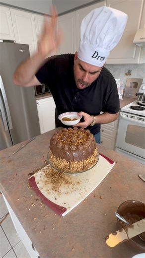 Follow along as I make one of my favorite cakes ever! A Ferrero Rocher hazelnut cake. Many layers to this cake, lots of hazelnut, Nutella and Buttercream! #cake #cakedecorating #chocolate #ferrerorocher | TripleboomDrew