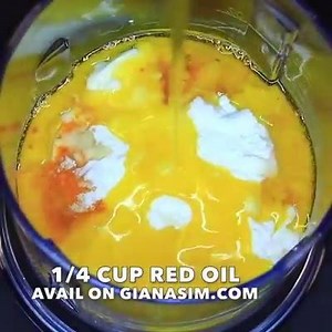 19K views · 102 reactions | Amazing Hacks you need to try: 1.Facial hair 2.Natural Solution for Dandruff 3.Large Pores 4.Eyebrows By: @gianasim | Glamorous Fashion | Facebook