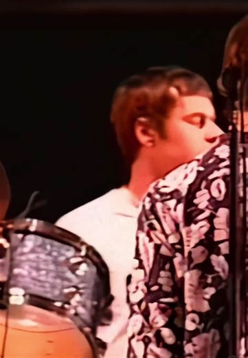 Oasis - Go Let It Out: A Rock Anthem of 2001