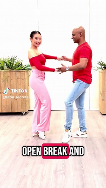 Romantic Bachata Dance Tutorial for Beginners