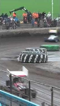 BriSCA F2 crashes Adrian flux arena