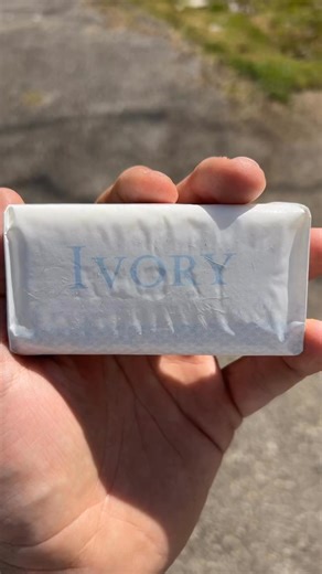 Griffith Ceith James | DIY bug spray! | Instagram