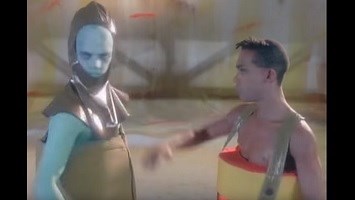 ＜歌詞和訳＞True Faith – New Order　曲の解説と意味も | LyricList (りりっくりすと)