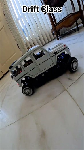 RC Customs Mercedes-Benz Drift Class.