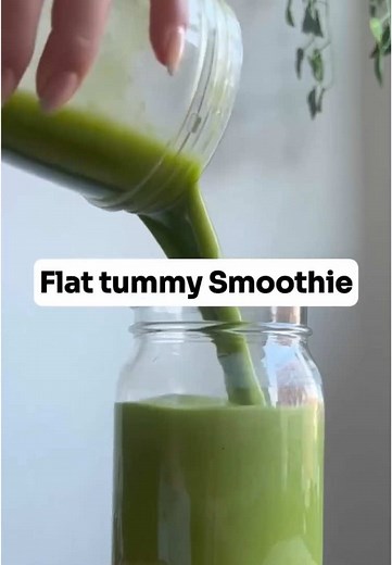 Transform your body with delicious smoothies! Tap the bio link to start your Smoothie Diet for weight loss. #smoothiediet #weightloss #detox #healthydrink
