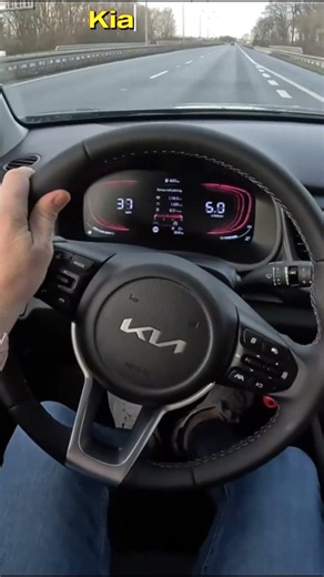 NEW Kia Sportage vs Kia Stonic Acceleration #shorts #car