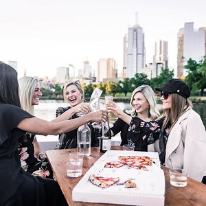 5K views · 53 reactions | 狀 These PET-FRIENDLY PICNIC BOATS Are SETTING SAIL AGAIN!  Book here  https://bit.ly/2Tfsmcd | Where To Melbourne | Facebook