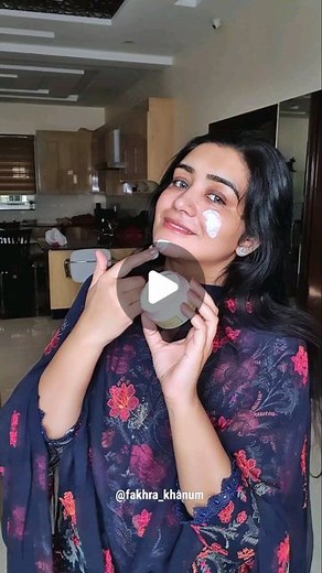 Fakhra Nasir | @glouer Ki meri Favourite Skincare Products 🥰 Products Name👇 1 - Glowing Moisturizer 2- Sunscreen 75SPF 3 - Milk & Honey Butter 4 - Cocoa... | Instagram