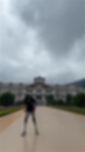 去一趟九族…褲子全濕🥲 #沒流量 #久違慢動作 ig:cwecc_7.28