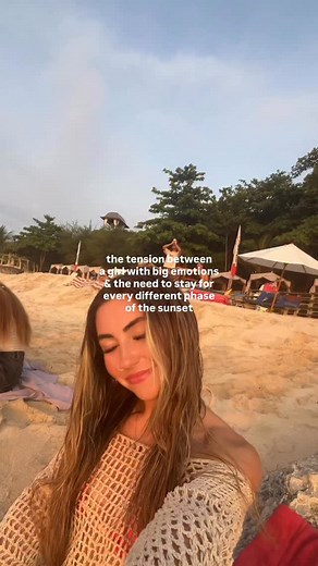 1.9K views · 52 reactions | *insert some metaphor* about how every phase & few minutes of a sunset can look wildly different but all of them are their own definition of art but sometimes you have to stick around & wait to see when it gets *really* good or you’ll miss it many metaphors to be found but you get the drift ‍↔️ | Belletropics | Facebook