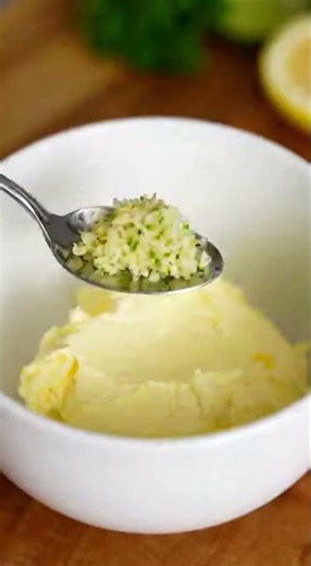 Grilled King Crab with Butter: Ultimate Claw-Breaking Feast!| #KingCrab #EatHealthyVietnam