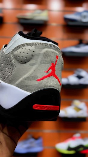 1.9K views · 26 reactions | La ZION 2'LIGHT CAMO' disponible en moment chez Equipements Sportifs | Equipements Sportifs | Facebook