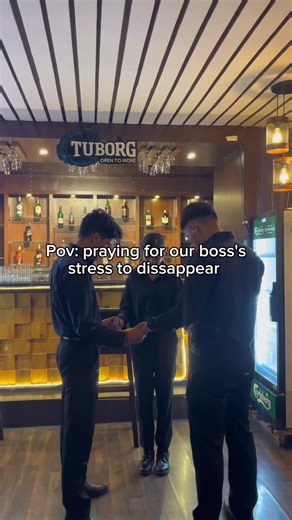 plot twist: we’re the boss’s biggest stress 💀 #vertigobbq #baneshworeats #restaurantlife #staffreels #kathmandufoodies