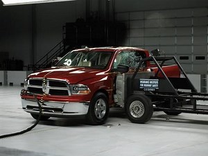2009 Dodge Ram 1500 side IIHS crash test