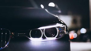 Informații esențiale despre asigurările auto și întreținerea mașinilor de lux