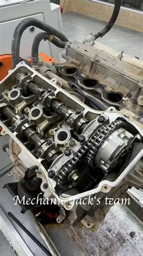 Toyota Prado Engine Overhaul #mechanic #mechanicjack #engine #overhaul #prado | Mechanic Jack's team