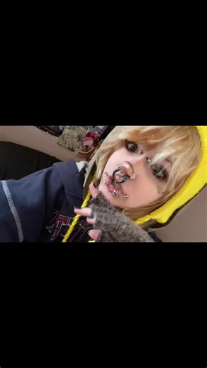 mj (@inhalingduster)’s videos with Love & War - Kodak Black