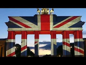 Brandenburger Tor Berlin beleuchtet - Union Jack Flagge Vereinigten Königreichs 9 September 2022