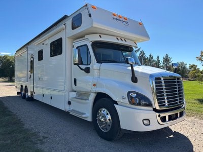 2020 Renegade Toterhome 45’ - LIKE NEW & LOADED for sale in LOVELAND, CO, Price: $440,000