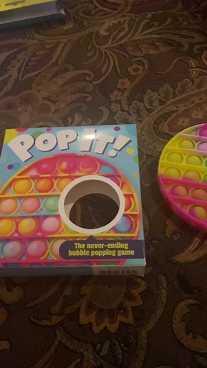 How to Play the Pop It Game