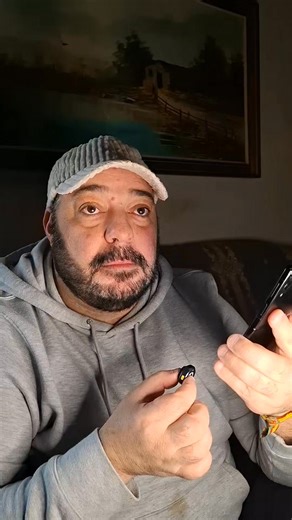 Alberto Hispanista on Instagram: "Nadie puede obligarme a escribir México exclusivamente con X, porque también es correcto escribirlo con J desde el punto de vista histórico, lingüístico y académico. En español, el sonido /j/ que hoy representamos con la letra J se escribía antiguamente con X. Por eso, palabras como México, Quixote, Ximénez o Xerez fueron adaptándose con el paso del tiempo a la ortografía moderna: Méjico, Quijote, Jiménez, Jerez. Este proceso es perfectamente normal dentro de la