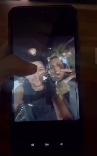 86 reactions | Louis recording a video message for a fan in Costa Rica recently  = a very lucky fan living a daydream ✨❤️ = me? Not jealous at all (well… maybe just a little )  r4k3lobo #louistomlinson #louiswilliamtomlinson #tommo #lthq #lthqofficial #lwt #louies #faithinthefuture #louistomlinsonupdates #louistomlinsonvideos #28 #369 #onedirection #1d #1dfamily #directioner | One Direction Daily | Facebook