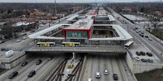 Trump pauses $2.1B for Chicago infrastructure projects, leveraging shutdown to pressure Democrats