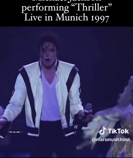 On December 2nd 1983, MTV aired the full 14-minute version of Michael Jackson's Thriller video for the first time. ⏰🕺 #michaeljackson #thriller #musicvideo #MTV #music #musiclovers #musicislife #dancemusic #awardwinning #ThisDayInHistory #ThisDayInMusic