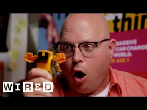 Bumblebee Transformer Keeps Switching his Vehicular Form | Angry Nerd