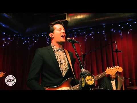 Mayer Hawthorne performing "Fancy Clothes" Live on KCRW