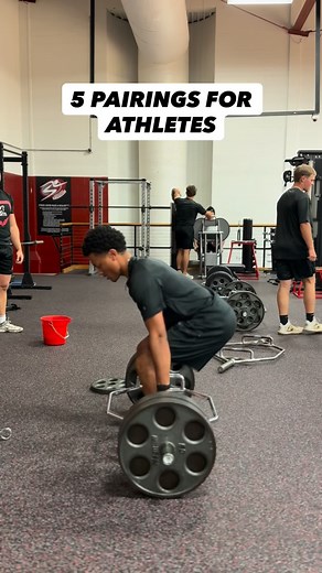 Here’s 5 exercise pairings all athletes should be if they want to increase overall power in their training. Pairing strength movements with plyometrics is called contrast training, something we use in nearly every single session at EBA. The heavy lift activates the nervous system and recruits the muscle fibers to make the plyometric movement more powerful. Use these pairings to take your explosiveness to the next level. 📈📈📈📈📈 | Ian Ellis