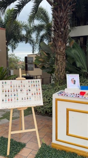 Creative Cutesy Guest Book Ideas for Weddings