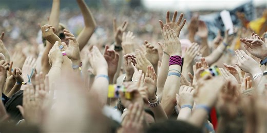 NFT festival goers 'nearly lose their eyesight' thanks to 'immersive' tech event