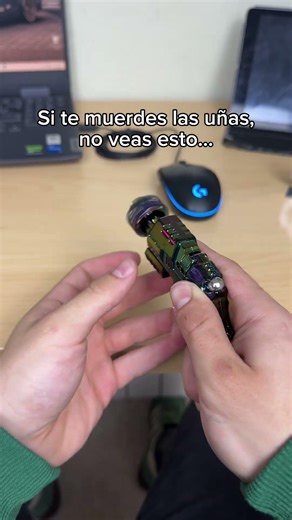 Si quieres dejar de morderte las uñas no vayas a la bio😁😰#tdah #adhd #antiestres #asmr #relaxing