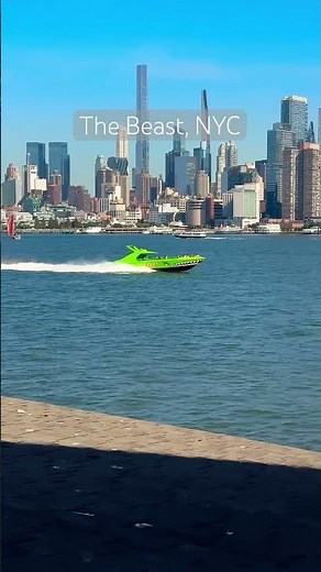 The fastest tour boat in NYC, The Beast