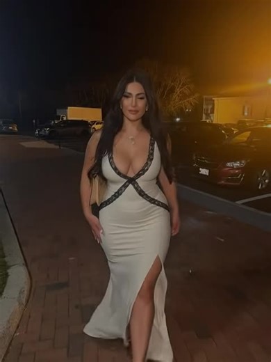 Stunning Plus Size Ethnic Fashion Show in Dubai