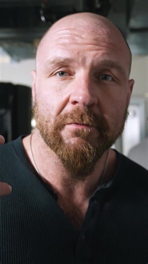 Les Death Riders ont le sens de la famille Retrouve All Elite Wrestling en replay sur Amazon Prime Video et ta box TV avec Warner TV Next ! 🎙️ @norbertfeuillan - Alain Mistrangélo | #AEWFrance #AEWCollision