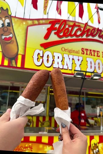 🎤 Neil Fletcher, co-founder of Fletcher’s Corny Dogs. #fletcherscornydogs #statefairoftexas