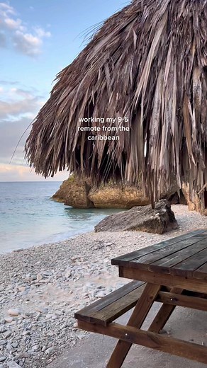Day in the Life of a Digital Nomad in the Caribbean