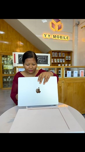 11K views · 77 reactions | စျေးတွေကျနေပြီဆိုတော့ MacBook Air M2 တွေ ရှယ်အားပေးကြမ်း #MacBookAirM2 #macbookair | YY Mobile | Facebook