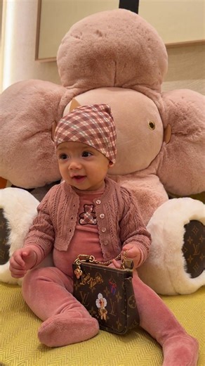 How old were you when you got your first LV? 😭💳 | Charles & Alyssa Forever