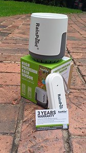 6.9K views · 17 reactions | Get your wireless rain gauge now also connect another few instruments to the same Wi-Fi hub weather is now exciting existing  R1100 only what's app 0688065373 | The Weather Hooligan | Facebook