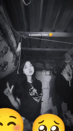 Videos de Chamaquita._eve (@evevaliente0) con “sonido original - Tu flakita Nerea🖤🥀”
